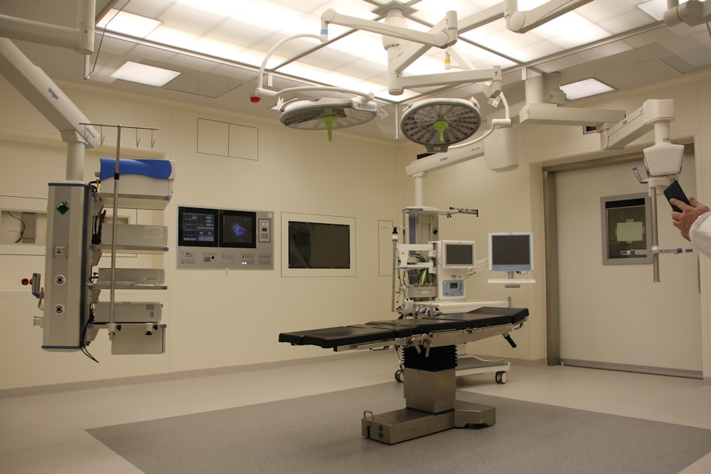 Medanta — The Medicity operating theatre, Gurugram